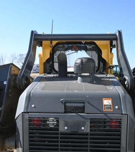 2022 John Deere 331G compact track loader