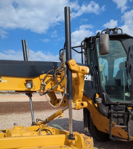 2013 Caterpillar 12M2 VHP Plus motor grader