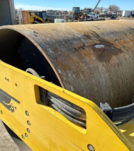 2015 Dynapac CA2500D Single Drum Vibratory Roller