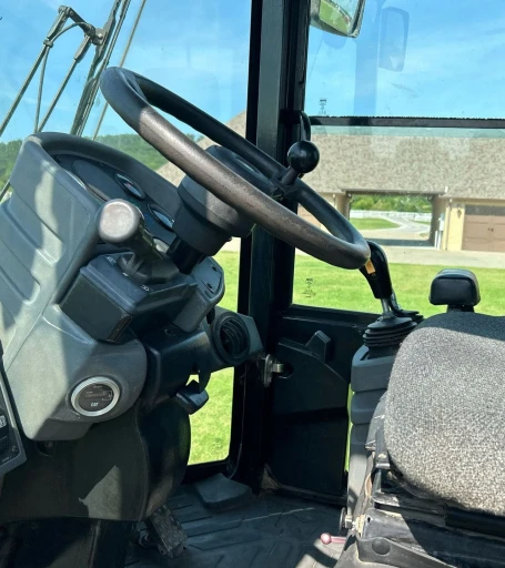 2001 Caterpillar 924G wheel loader