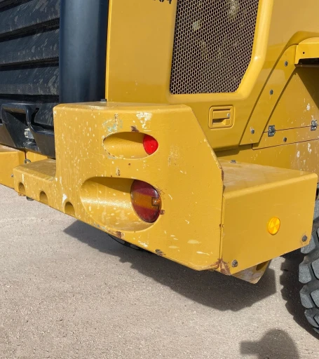 2017 Caterpillar 938M wheel loader
