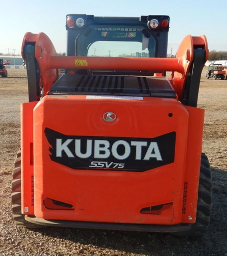 2017 Kubota SSV75 skid steer loader