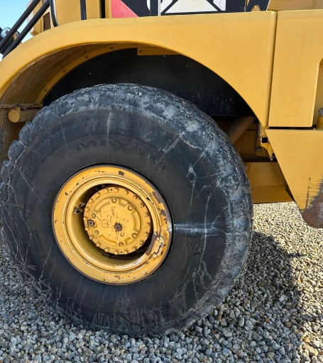 2013 Caterpillar 735B haul truck