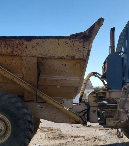 2001 John Deere 400C haul truck