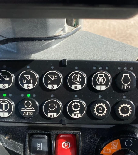 2017 Caterpillar 938M wheel loader