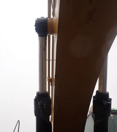 2011 Caterpillar 345D L excavator
