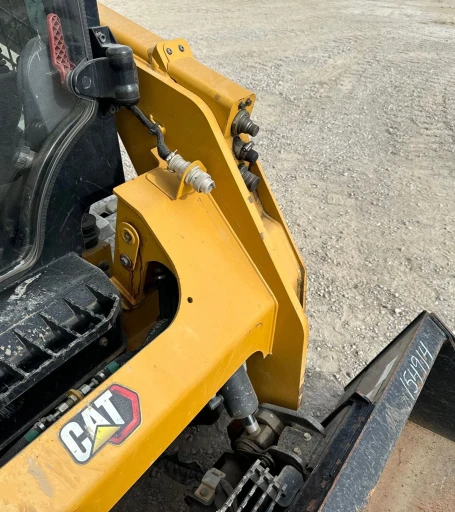 2019 Caterpillar 259D3 tracked skid steer loader