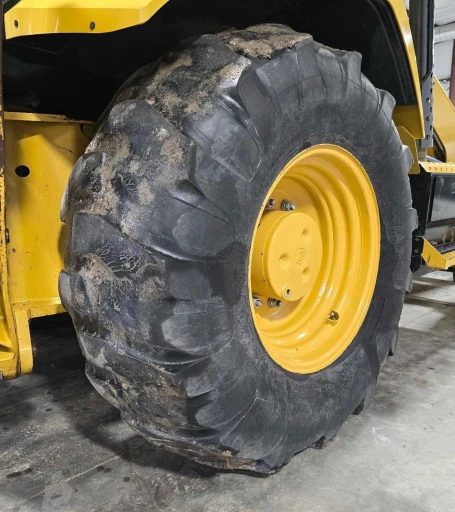 2017 Caterpillar 420F2  Backhoe