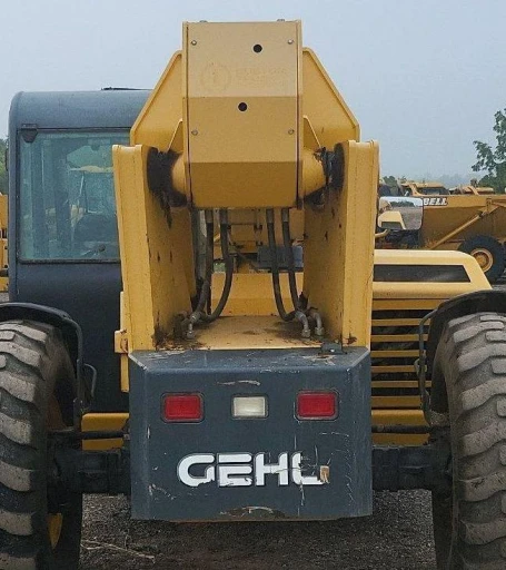 2017 Gehl DL1240 telehandler