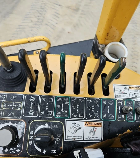 2014 Vermeer RTX1250 cable plow