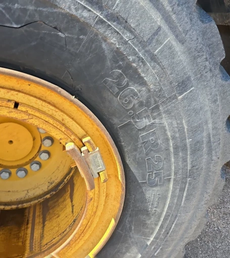 2014 John Deere 824K Wheel Loader