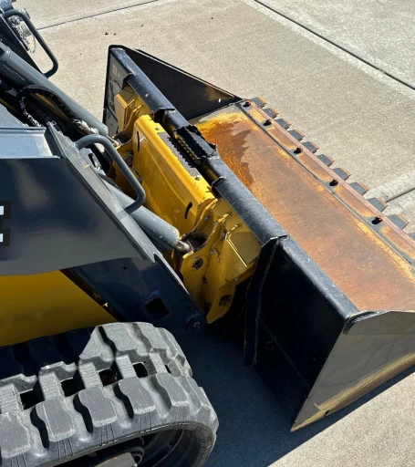 2023 John Deere 317G tracked skid steer loader