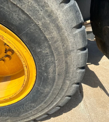 2014 Komatsu WA270-7 wheel loader