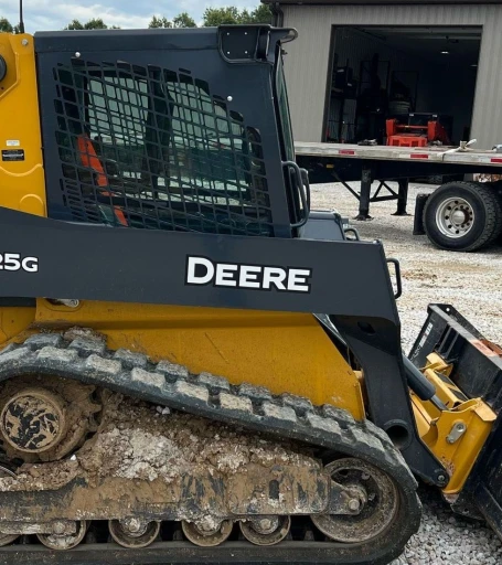 2022 John Deere 325G tracked skid steer loader