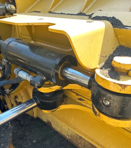 2016 Caterpillar D6K2 LGP dozer