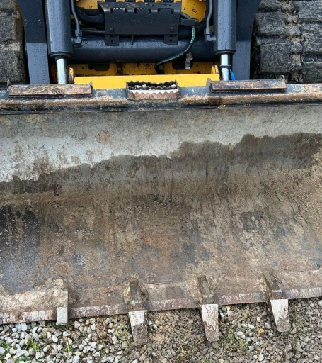 2017 John Deere 333G skid steer loader