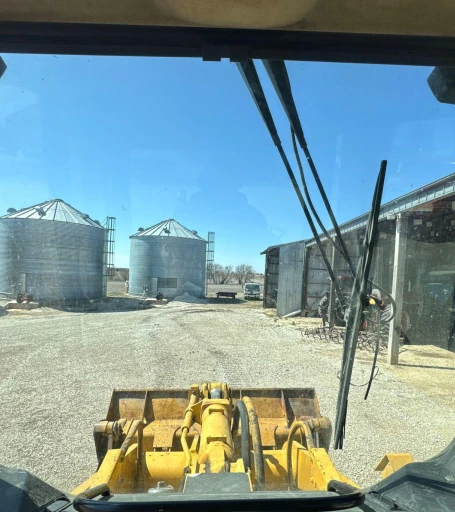 2002 Caterpillar 953C track loader