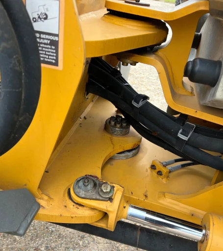 2016 John Deere 324K wheel loader