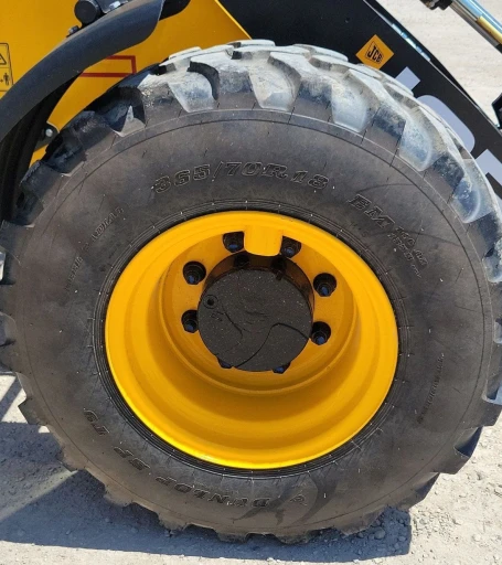 2022 JCB 407 wheel loader