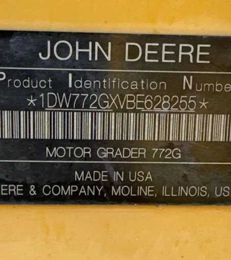 2011 John Deere 772G motor grader