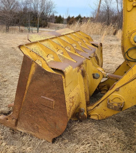 2010 Caterpillar 963D track loader