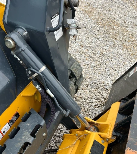 2022 John Deere 325G tracked skid steer loader