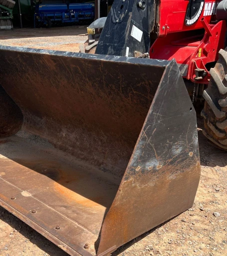 2017 Manitou MLT840 telehandler