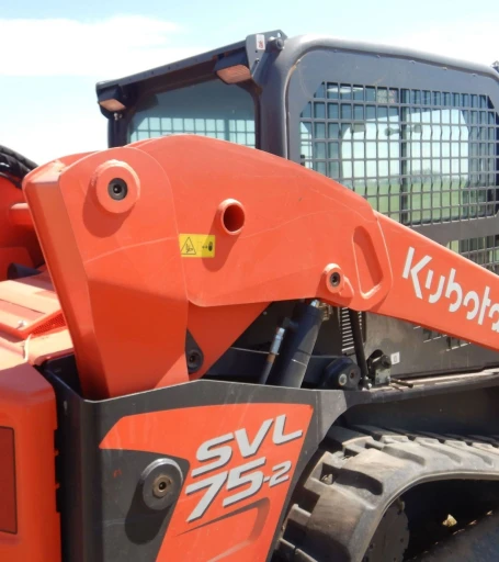 2021 Kubota SVL75-2  tracked skid steer loader