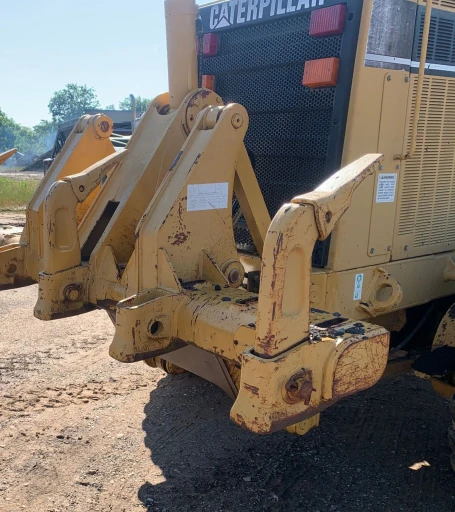 2001 Caterpillar 140H motor grader