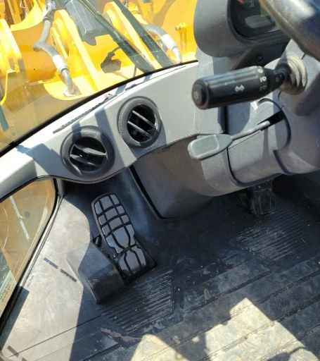 2016 Caterpillar 926M wheel loader