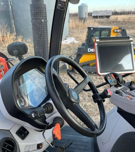 2018 Kubota M7-171 MFWD tractor