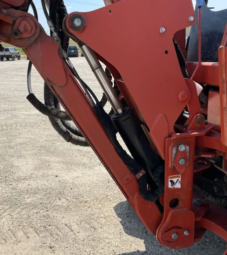 2011 Ditch Witch RT115 Quad vibratory cable plow