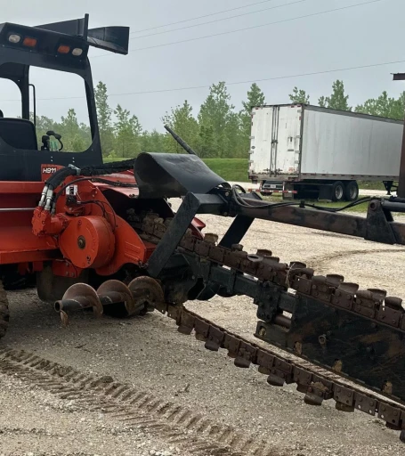 2013 Ditch Witch RT120 Quad trencher