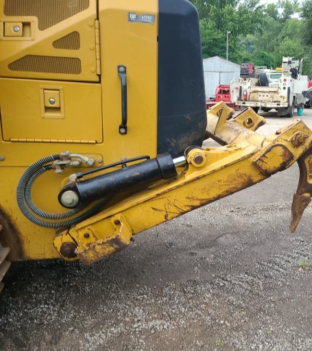 2008 Caterpillar 963D track loader