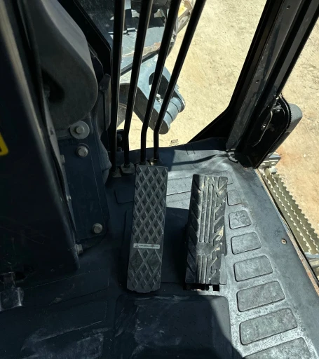 2011 John Deere 772G motor grader
