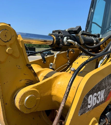 2016 Caterpillar 963K track loader