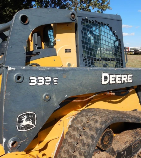 2013 John Deere 333E tracked skid steer loader