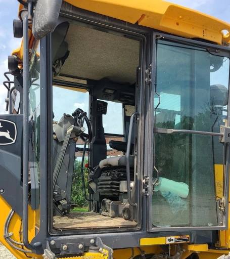 2016 John Deere 770G motor grader