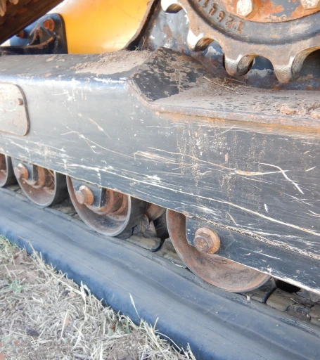 2013 John Deere 333E tracked skid steer loader