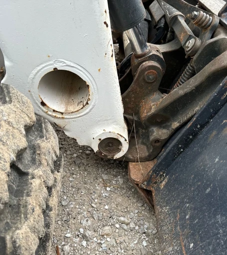 2022 Bobcat T76 R-Series tracked skid steer loader