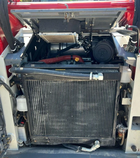 2016 Takeuchi TL12V2 tracked skid steer loader