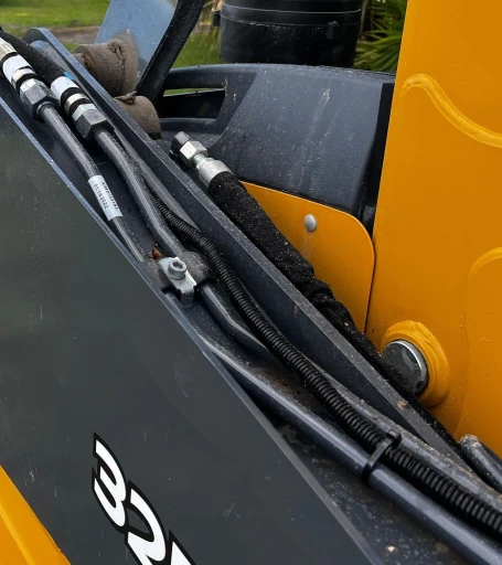 2022 John Deere 325G tracked skid steer