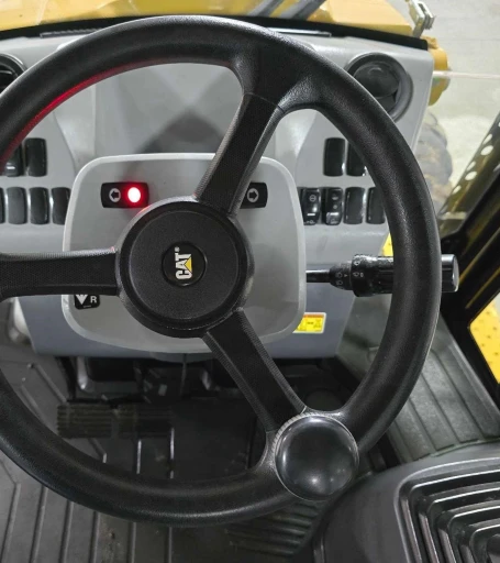 2017 Caterpillar 420F2  Backhoe