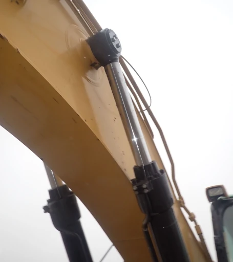 2011 Caterpillar 345D L excavator