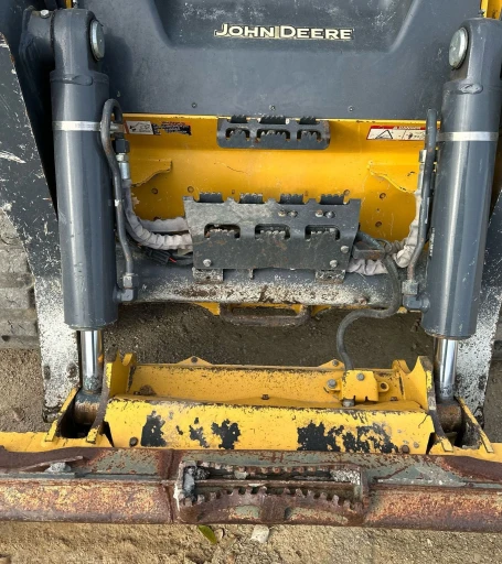 2019 John Deere 333G tracked skid steer loade