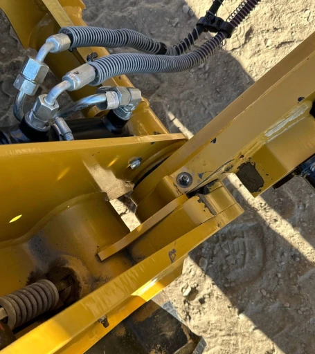 2023 Caterpillar 908 wheel loader