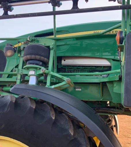2011 John Deere 4730 Self-Propelled Sprayer