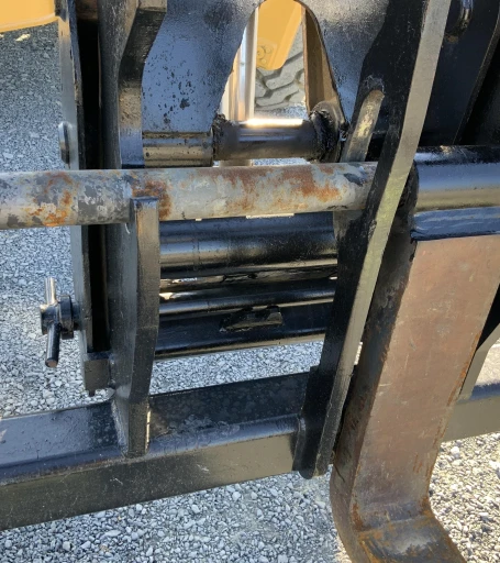 2013 Caterpillar TL1055C Telehandler