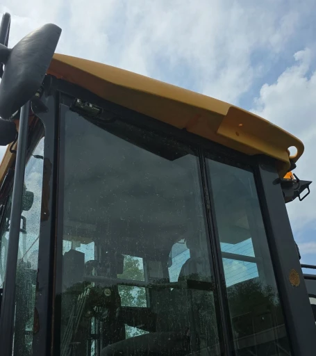 2013 John Deere 770G motor grader