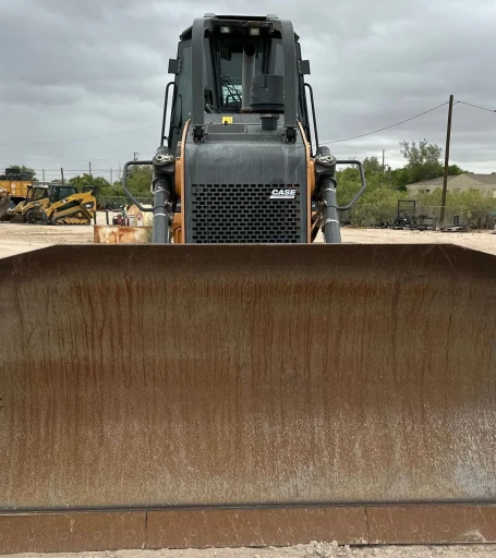Case 2050M XLT dozer